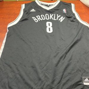 Adidas  NBA  Sleeves less shirt XL